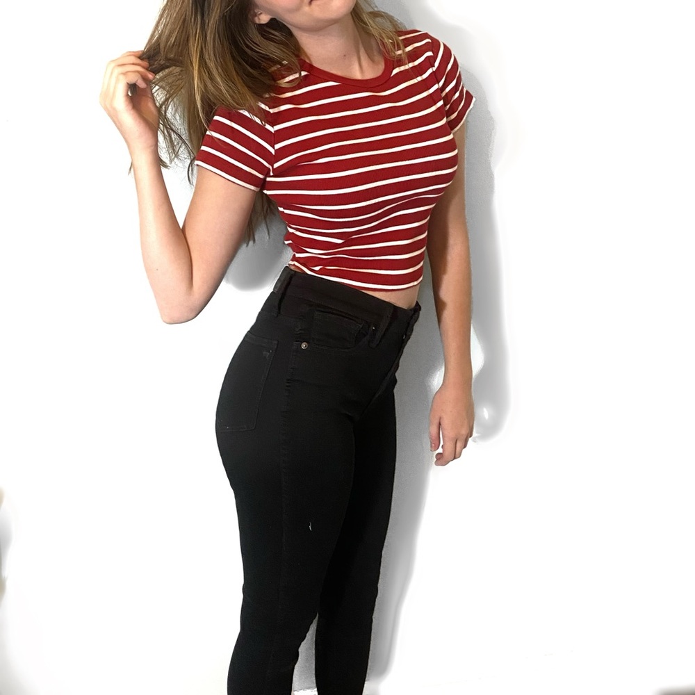 BRANDY MELVILLE short sleeve stretchy crop top shirt red white stripes size s